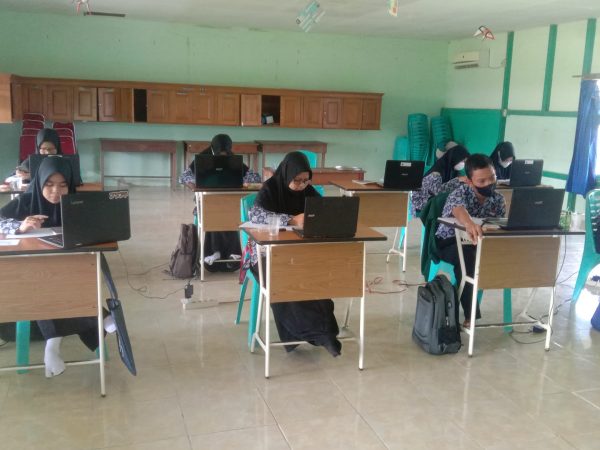 Lolos Seleksi Kompetisi Kimia Tingkat SMA ke-18  Kalimantan Barat
