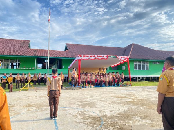 UPACARA PEMBUKAAN PENERIMAAN TAMU AMBALAN  SOEKARNO-FATMAWATI ( 01.003-01.004 MAN 1 KAPUAS HULU